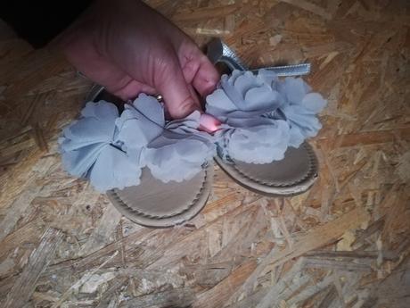 Sandalky reserved, reserved,34