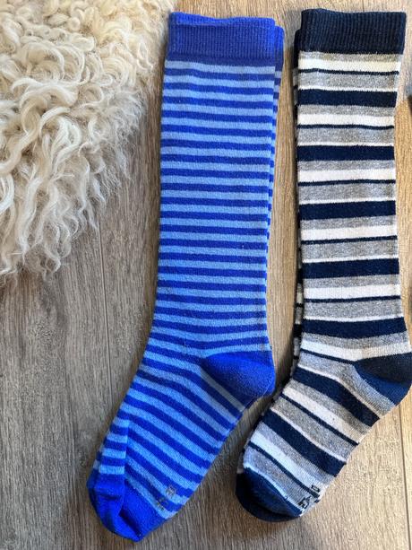 Podkolienky 27-30, 27