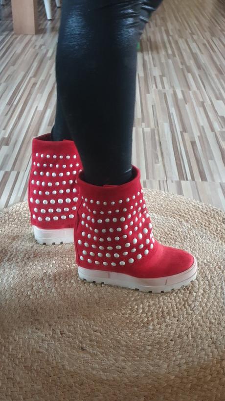 Čižmy na platforme., 37