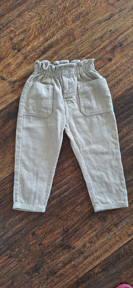 Menčestrové nohavice, zara,92