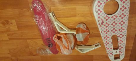 Bicykel pre dievcata, 14