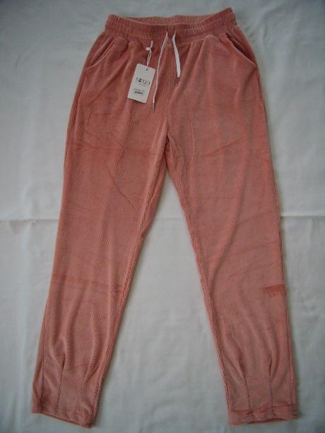 Velúrové tepláčky l/xl, l / xl