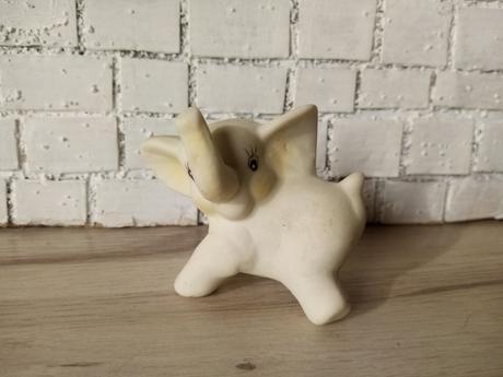 Soška malého sloníka,