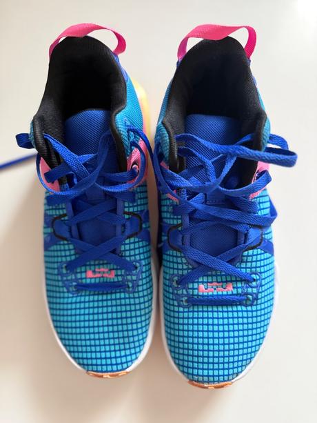 Nike pánske tenisky lebron wittness 42,5, nike,42