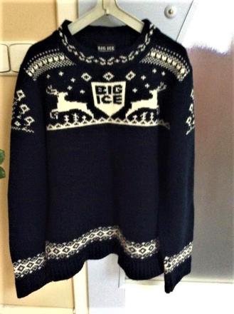 Alpský  vlnený teplý pulóver, l