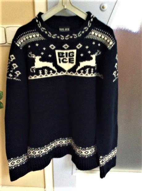 Alpský  vlnený teplý pulóver, l