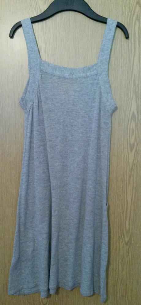 Pletene ramienkove saty pois, s