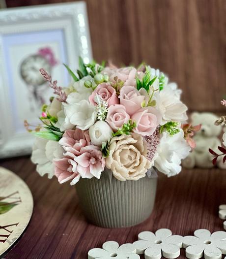 Mydlova dekoračná kytica v boxe,