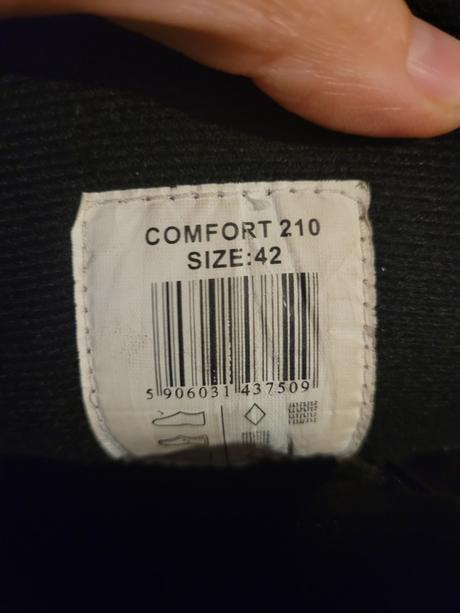 Kolieskové korčule, 42