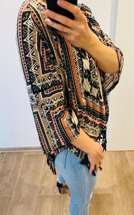 Farebný prehoz/svetrik, m