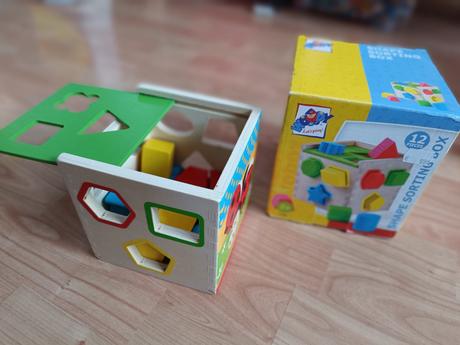 Drevená vkladačka kocka, 