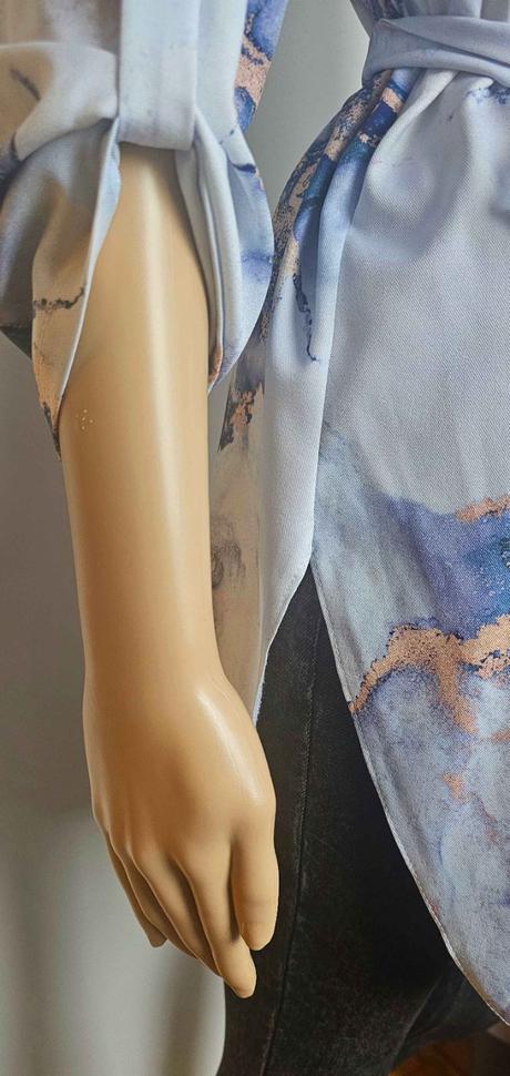 Predĺžená blúzka, 38