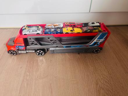 Nakladne auto hotweels,
