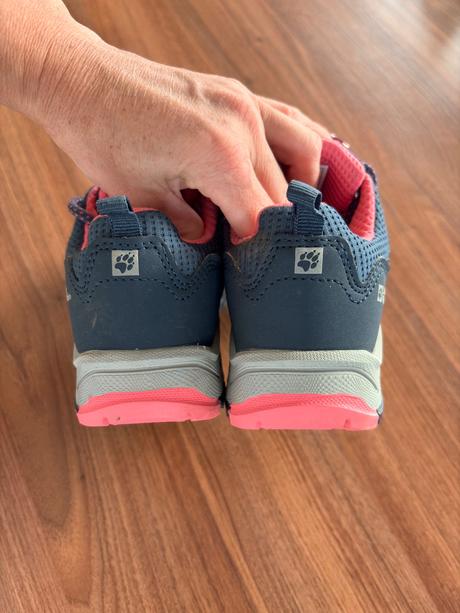 Prechodne topánky top stav., jack wolfskin,29