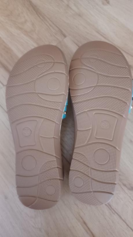 Dámske šľapky, 36