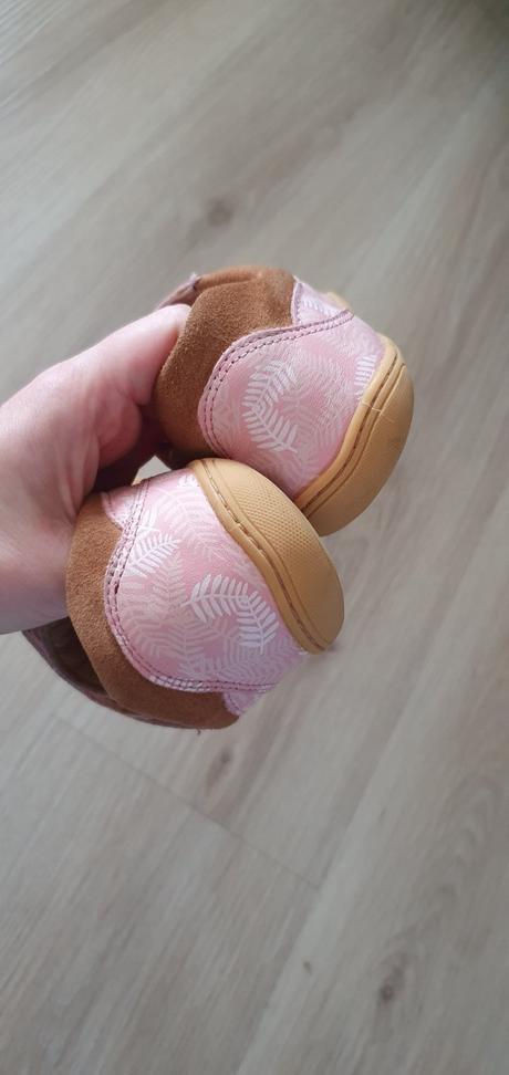 Blifestyle celoročne tenisky, 31