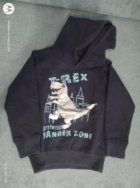 Predám mikiny, lupilu,104