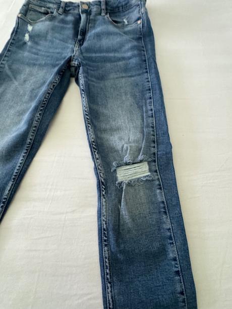 Roztrhane rifle, zara,38