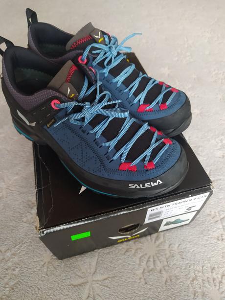 Trekove topánky, salewa,38