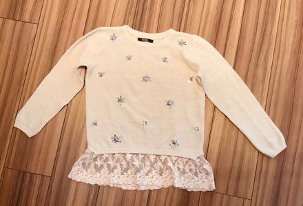 Krásny svetrik s kamienkami a cipkou next, next,140