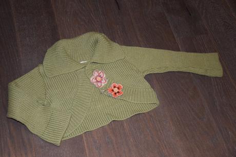 Nádherný romanticky svetrík/bolerko na 4-8r., marks & spencer,110
