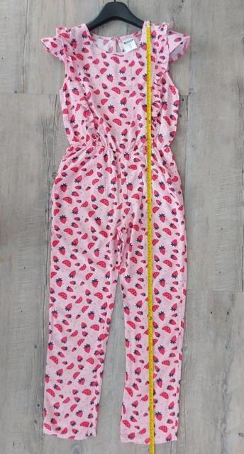 Overal s jahodami, 152