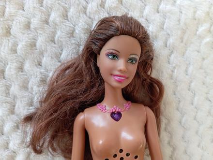 Barbie alexa hrá a svieti, 