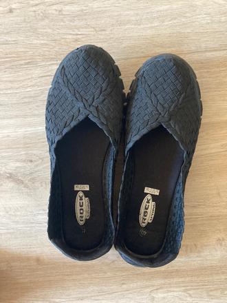 Makke a pohodlne slip-on, 40