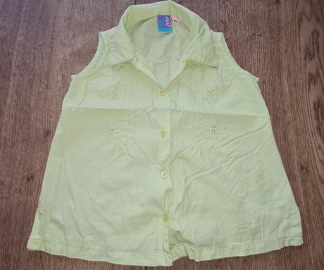 Bledučko zelená blúzka / top, 122