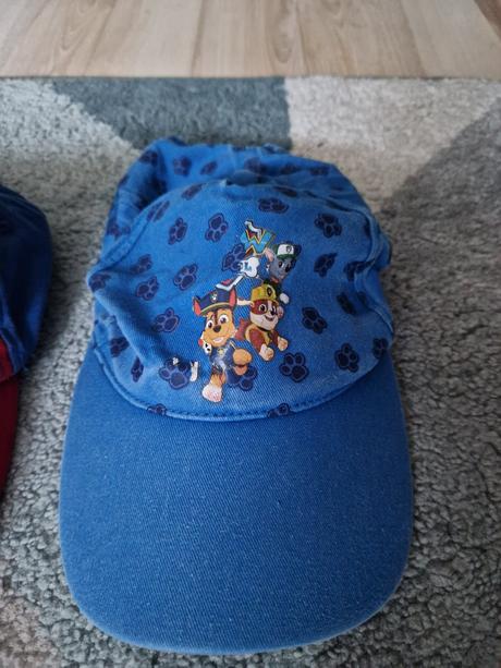 Šiltovky- labková patrola a mickey 54, nickelodeon,54