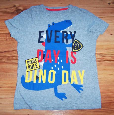 Tričko s dinom, 140