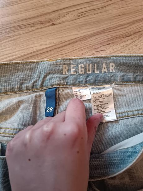 Svetlé rifľové kraťasy - regular, 28