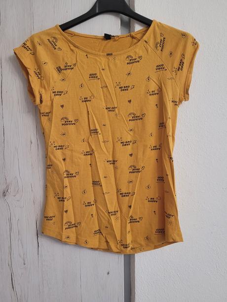 Zlte tricko "stay positive", sinsay,xs