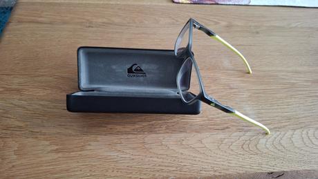 Dioptrické okuliare zn. quiksilver, quiksilver