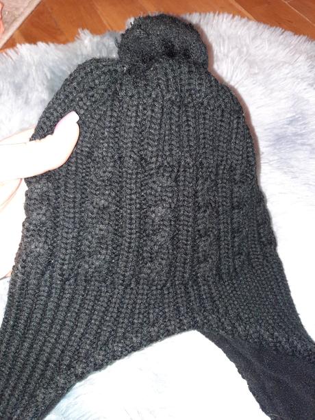 Krásna teplá čiapka, s