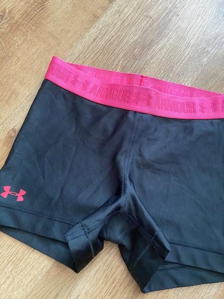 Under armour kratasy, under armour,m