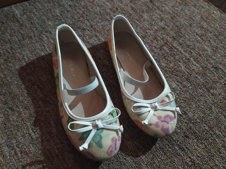 Balerínky s gumkou 33 s poštou, 33