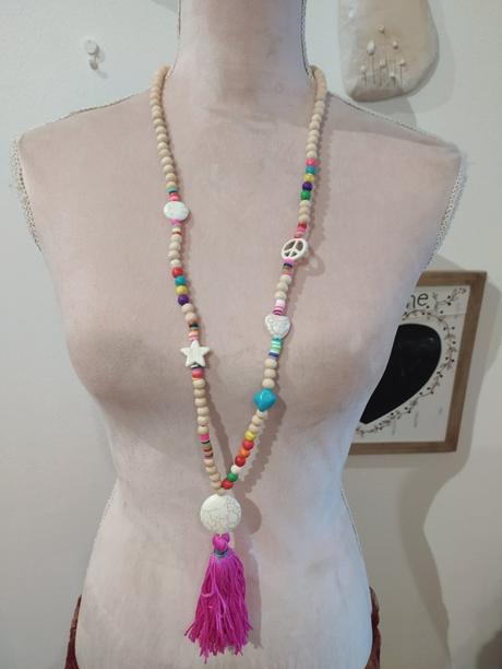 Farebný náhrdelník, 