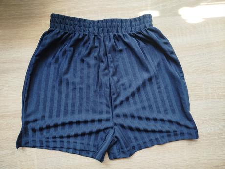 Sportove kratasy /elegantne/, tu,104