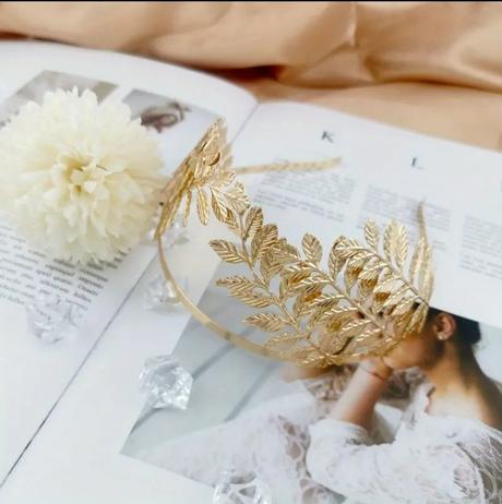 Vlasová dekorácia/ čelenka,