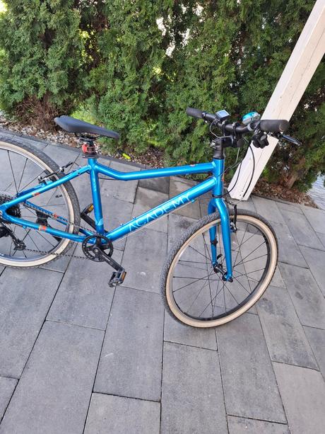 Bicykel academy 5, woom,24