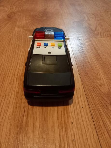 Autíčko policajné, 