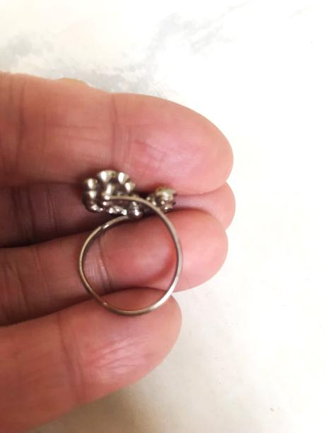 Dievčenský prsteň, 