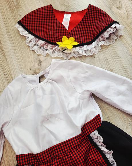 Halloween šaty na 3-4 roky,