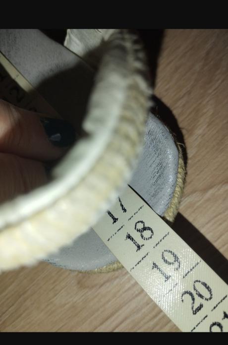 Bielo strieborné sandálky, nelli blu,25