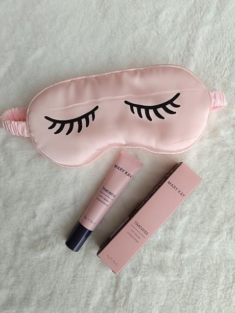 Ocny krem s nocnou maskou,