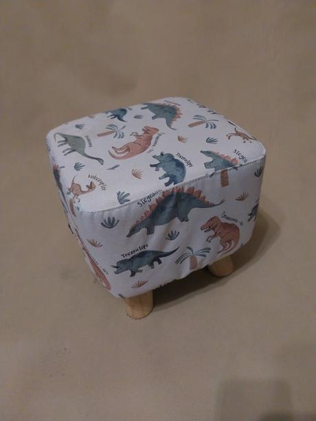 Stolicka pre deti dino, 
