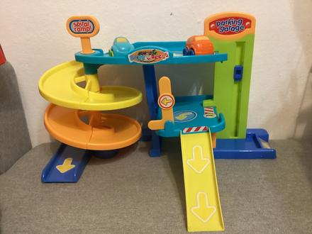 Garage play set,