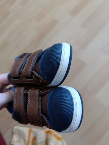 Prechodná obuv, 24