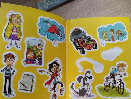 Kniha s nálepkami, 